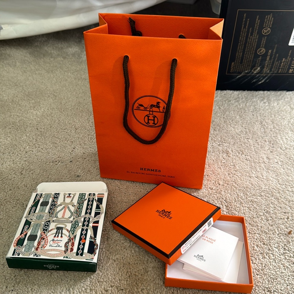 Hermes gift bag and box